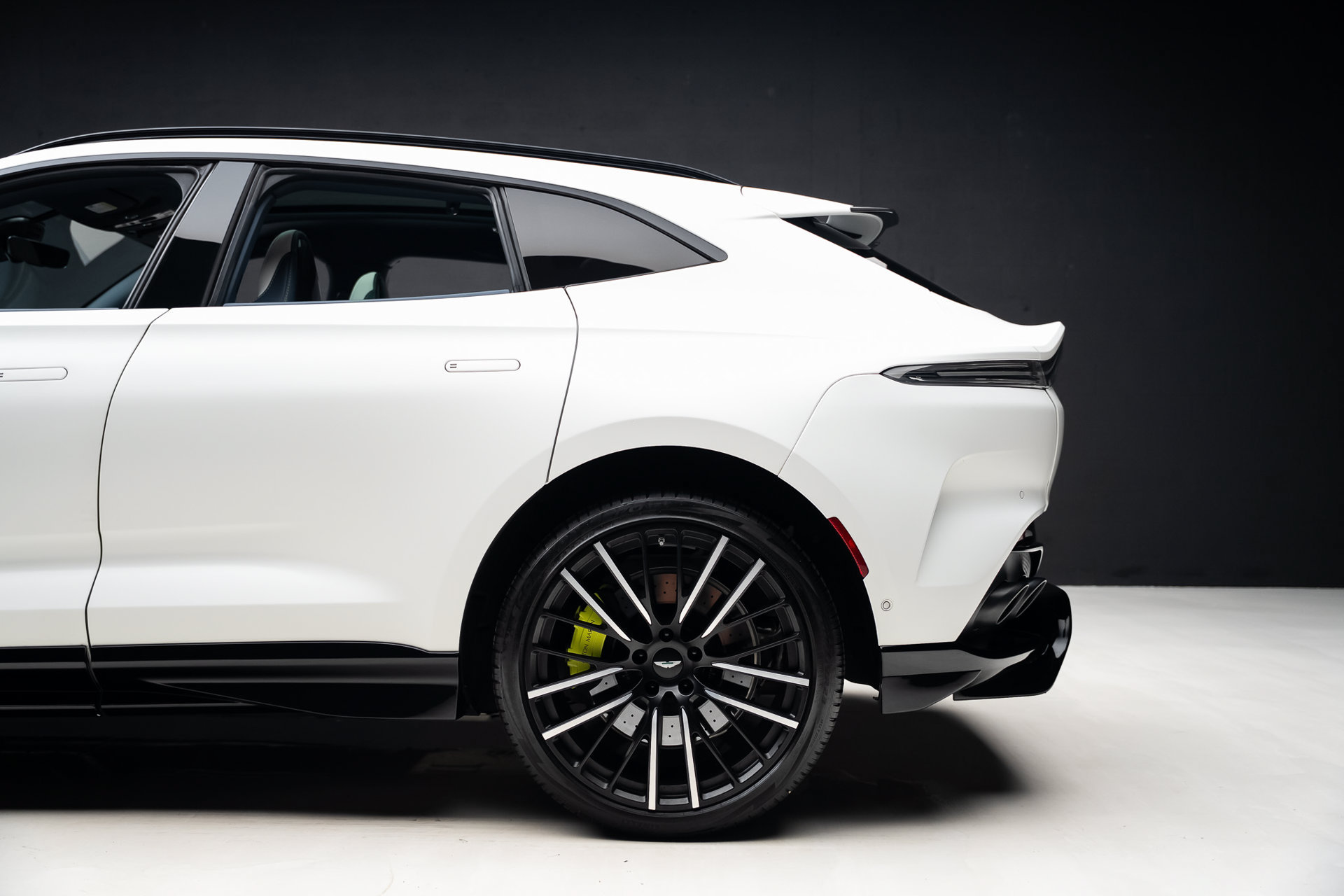 Used 2023 Aston Martin DBX 707 AWD/4WD image 21