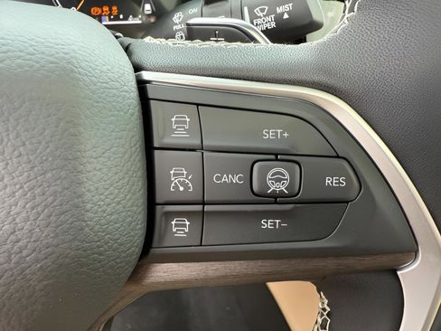 New 2026 Jeep Grand Cherokee Limited AWD/4WD image 22