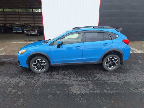Used 2016 Subaru Crosstrek 2.0i Limited AWD/4WD image 5