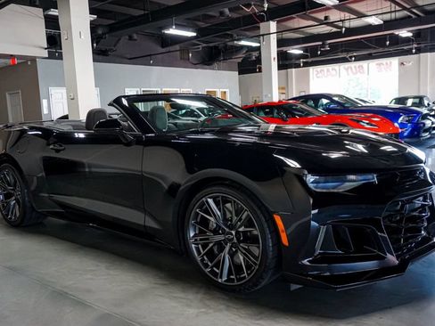 Used 2024 Chevrolet Camaro ZL1 RWD image 7