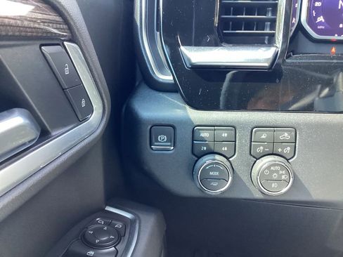 New 2026 Chevrolet Silverado 1500 RST w/ RST All Star Premium Package AWD/4WD image 32