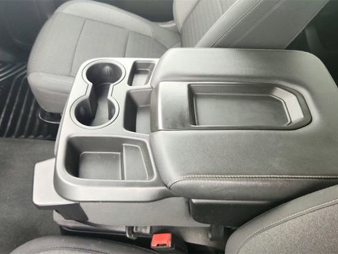 Used 2021 Chevrolet Silverado 1500 LT image 19