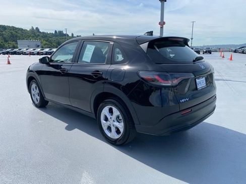 Certified 2023 Honda HR-V LX image 10