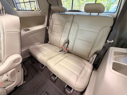 Used 2018 GMC Acadia Denali w/ Technology Package AWD/4WD image 15