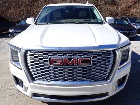 Used 2023 GMC Yukon XL Denali image 8