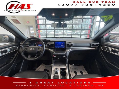 Used 2020 Ford Explorer XLT w/ Equipment Group 202A image 15