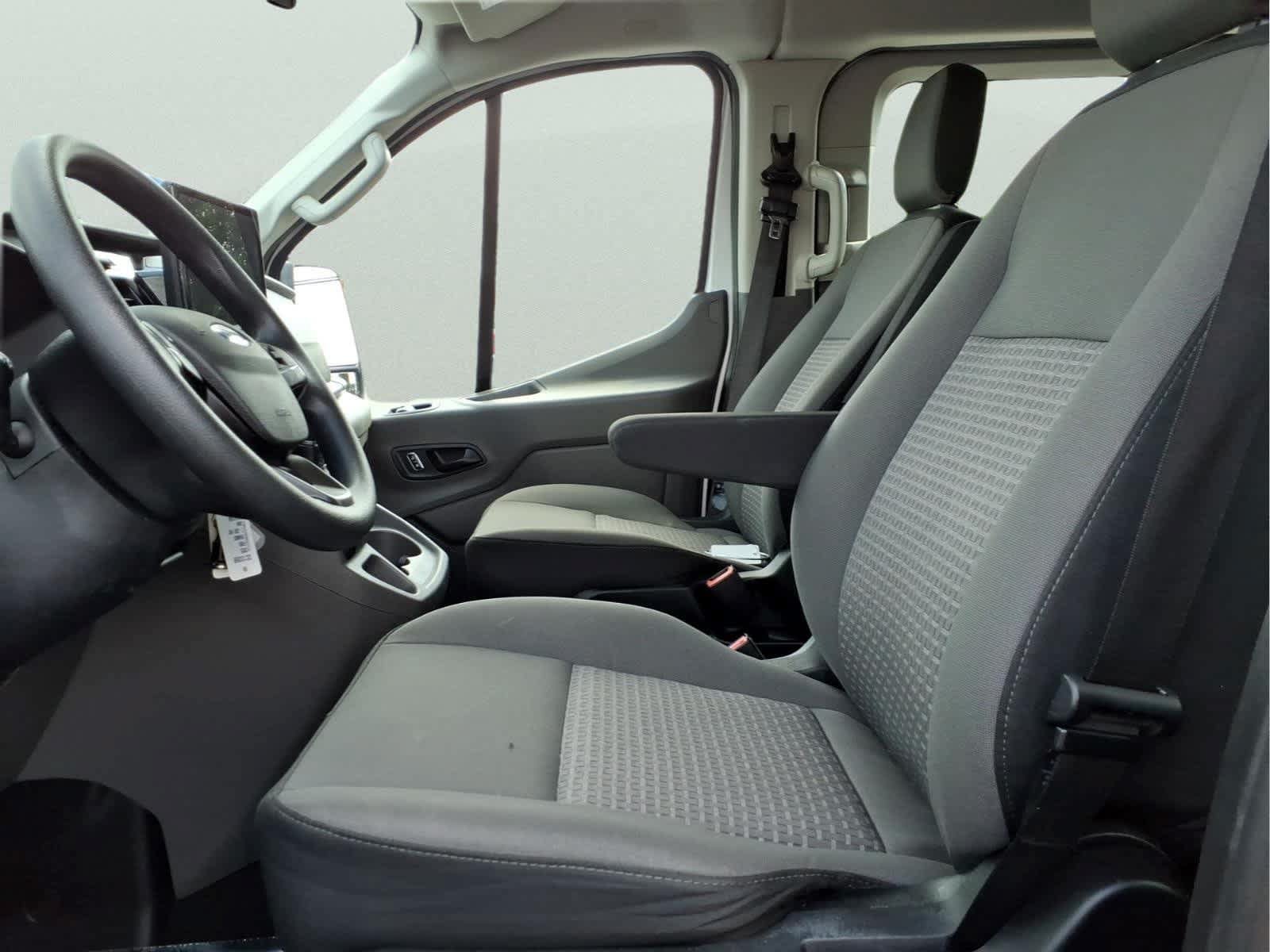 Used 2025 Ford Transit 350 XLT RWD image 17