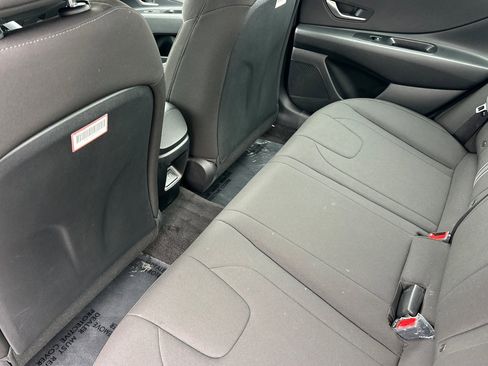 Used 2025 Hyundai Elantra Blue image 13