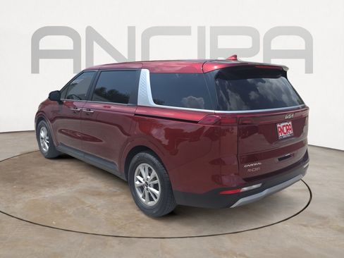 Certified 2024 Kia Carnival LX FWD image 6