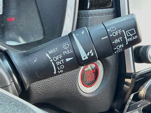 Used 2017 Honda CR-V EX image 18