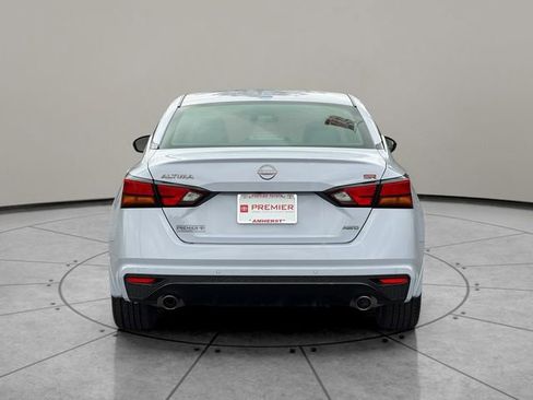 Used 2025 Nissan Altima 2.5 SR w/ SR Premium Package image 5