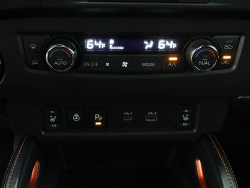 Used 2023 Nissan Frontier PRO-4X w/ Pro-4X Premium Package AWD/4WD image 20