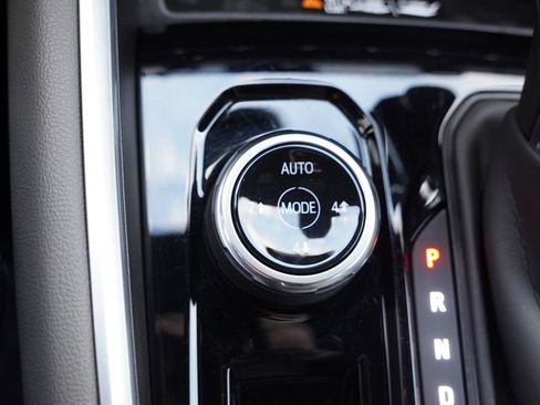 Certified 2025 Chevrolet Colorado ZR2 w/ Technology Package image 30