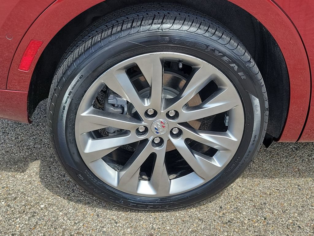 Used 2022 Buick Envision Avenir w/ Technology Package II AWD/4WD image 6