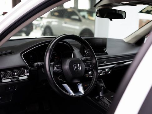 Used 2024 Honda Civic EX-L image 14