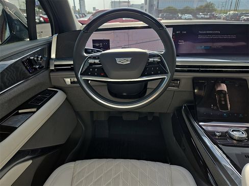 New 2026 Cadillac Escalade IQ Luxury 1 w/ LPO, Floor Liner Package image 19