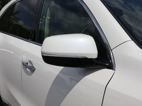 Used 2017 Acura MDX SH-AWD image 2