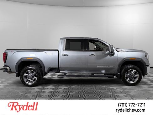 Used 2026 GMC Sierra 2500 SLT AWD/4WD image 6