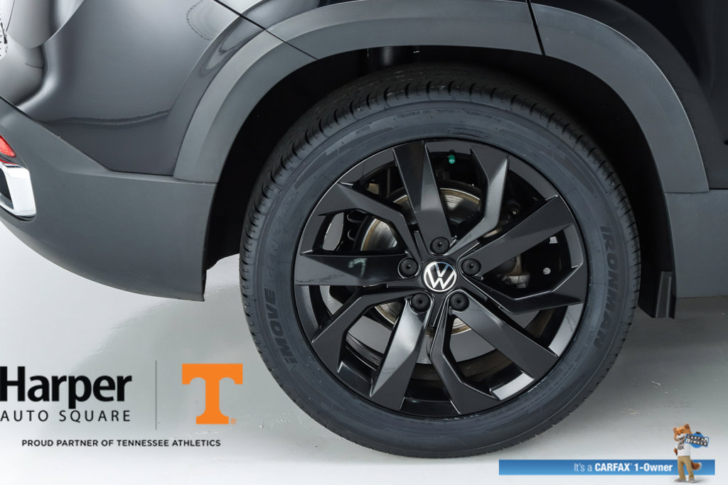 Used 2023 Volkswagen Taos SE w/ Panoramic Sunroof Package AWD/4WD image 51