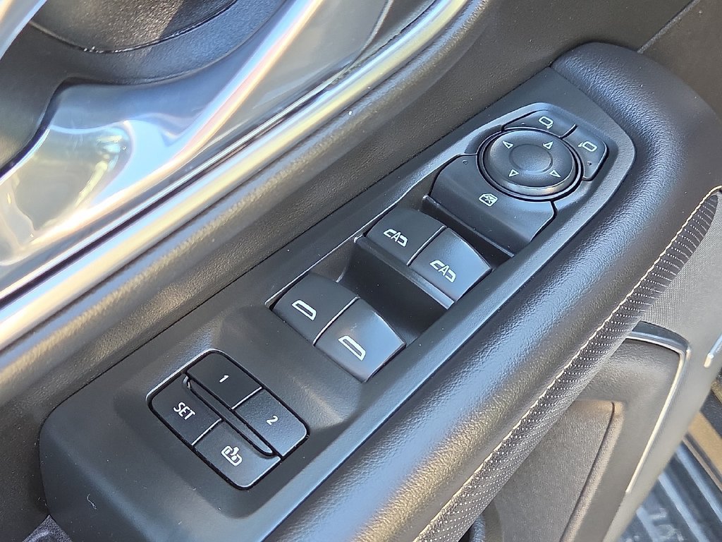 Used 2021 GMC Yukon SLT RWD image 14
