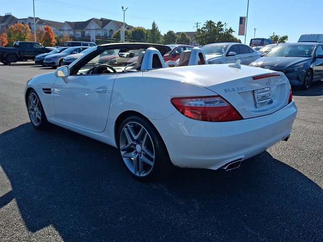 Used 2014 Mercedes-Benz SLK 350 image 4
