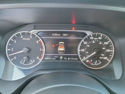 Used 2024 Nissan Rogue SV AWD/4WD image 30
