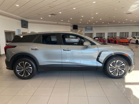 New 2025 Chevrolet Blazer EV LT image 2