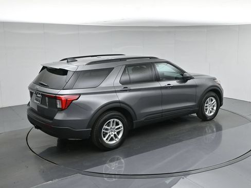 New 2026 Ford Explorer Active RWD image 39