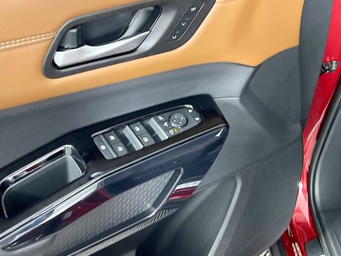 New 2026 Nissan Pathfinder Platinum AWD/4WD image 14