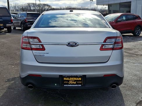 Used 2015 Ford Taurus SE image 6