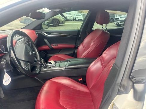 Used 2019 Maserati Ghibli RWD image 9
