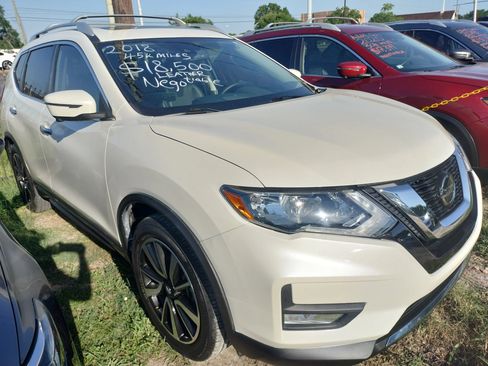 Used 2018 Nissan Rogue SL w/ Premium Package FWD image 1