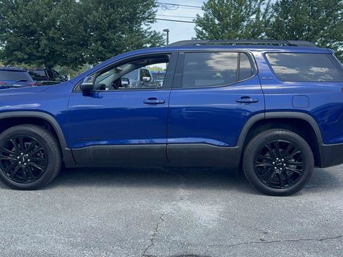 Used 2023 GMC Acadia SLE w/ Driver Convenience Package AWD/4WD image 3