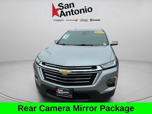 Used 2023 Chevrolet Traverse LT FWD image 5