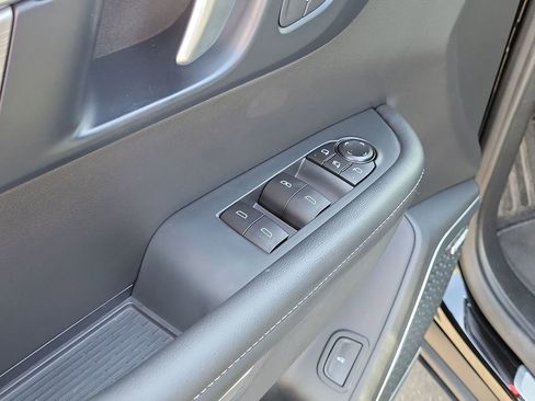 Used 2026 Buick Enclave Preferred image 23