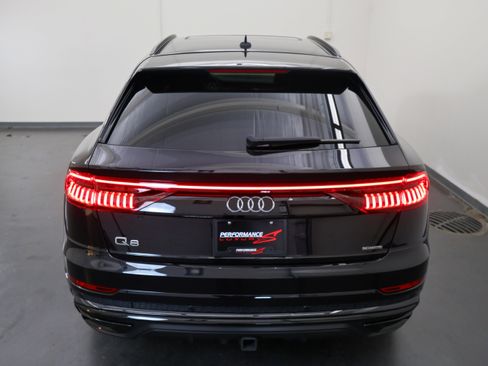 Used 2021 Audi Q8 Premium Plus w/ Premium Plus Package AWD/4WD image 10
