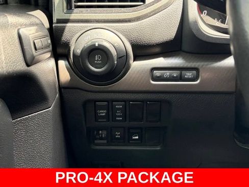 Used 2023 Nissan Titan PRO-4X w/ Pro-4x Convenience Package AWD/4WD image 19