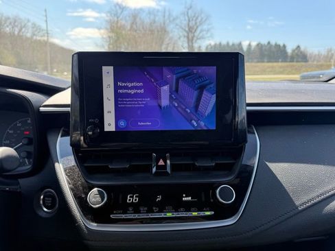 Used 2024 Toyota Corolla SE image 12