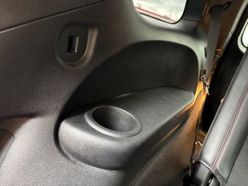 Used 2022 Dodge Durango R/T w/ Blacktop Package RWD image 62
