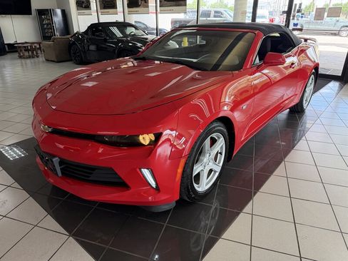Used 2016 Chevrolet Camaro LT RWD image 30