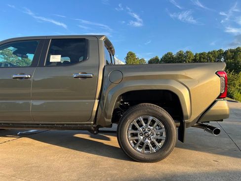 New 2025 Toyota Tacoma Limited image 34