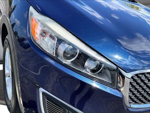 Used 2018 Kia Sorento FWD image 31