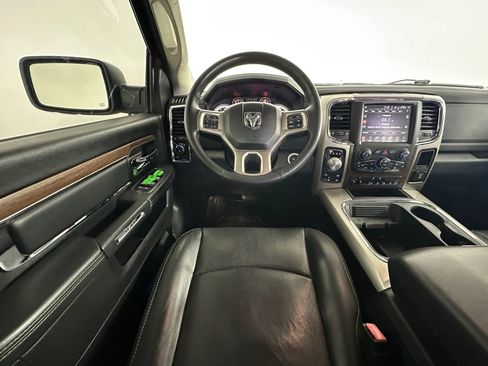 Used 2016 RAM 1500 Laramie w/ Convenience Group AWD/4WD image 11