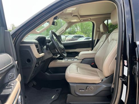 Used 2024 Ford Expedition Max Limited image 27