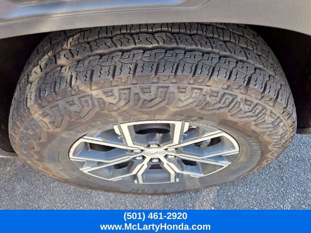 Used 2025 GMC Acadia AT4 AWD/4WD image 7