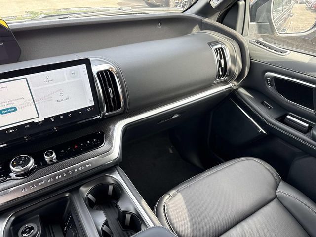 New 2027 Ford Expedition Platinum w/ Stealth Appearance Package AWD/4WD image 15