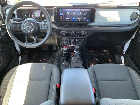 Used 2025 Jeep Wrangler Unlimited Sport S 4xe AWD/4WD image 16