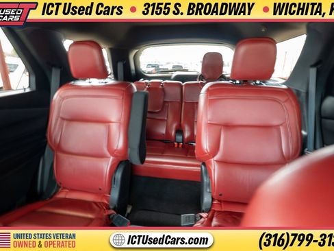 Used 2020 Ford Explorer XLT AWD/4WD image 10