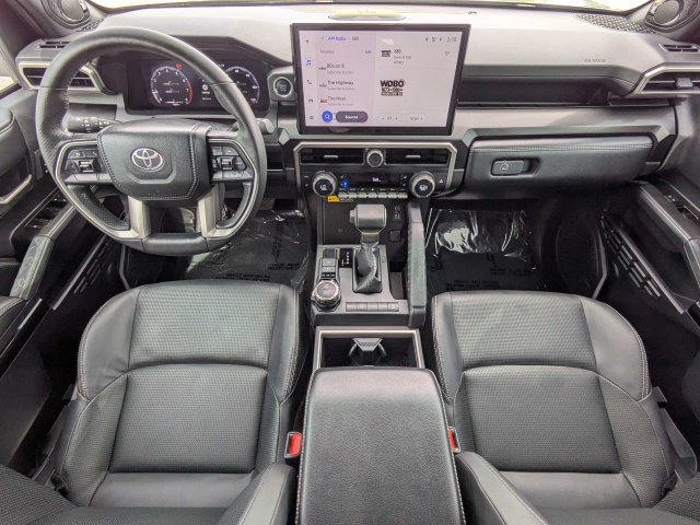 Used 2025 Toyota 4Runner Limited AWD/4WD image 15