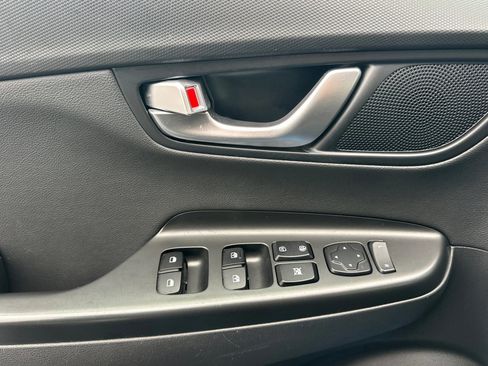 Used 2023 Hyundai Kona Limited w/ Cargo Package image 11